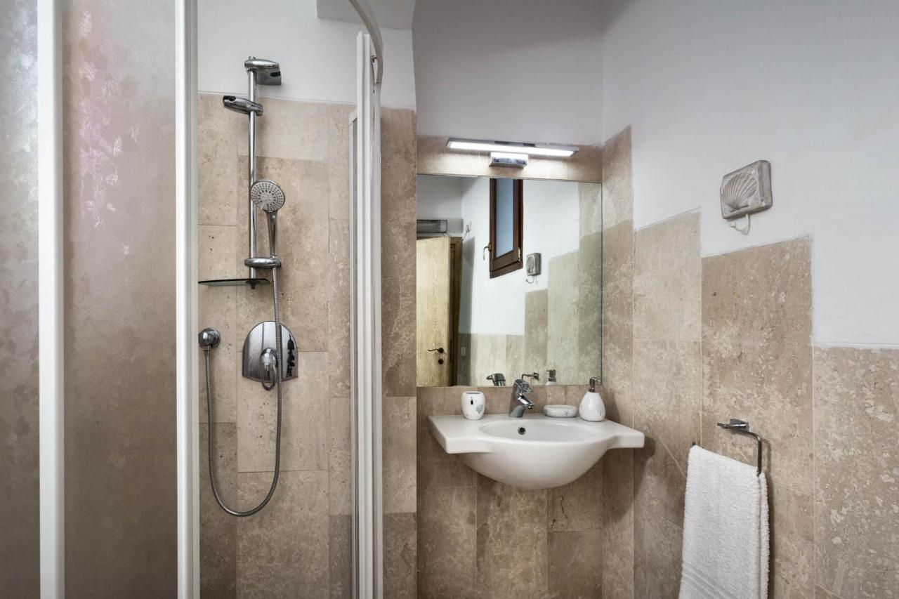 Iconic Luxury Suites Abbiadori Zewnętrze zdjęcie